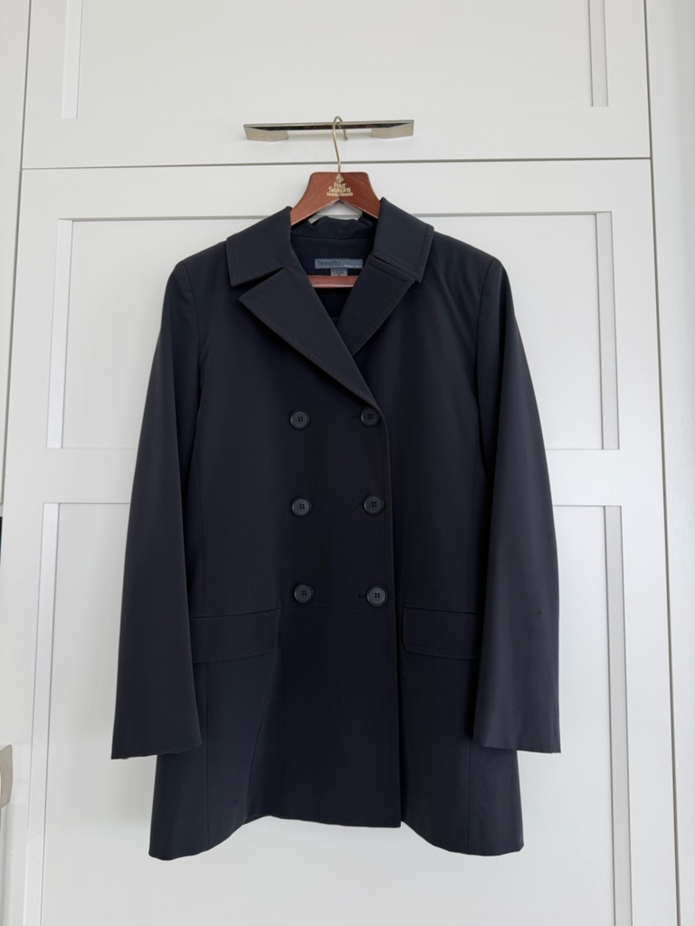 Teenflo Classic Double-Breasted Women's Coat